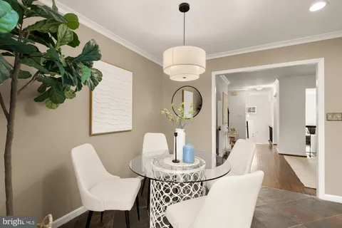 $699,900 | 241 Gretna Green Court, Alexandria, VA 22304