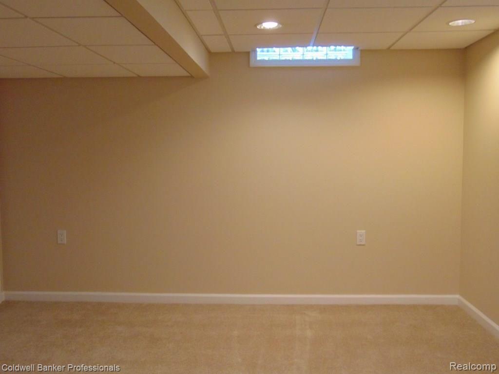 21237 Parklane Road Farmington Hills, MI 48335 - Photo 31 of 56