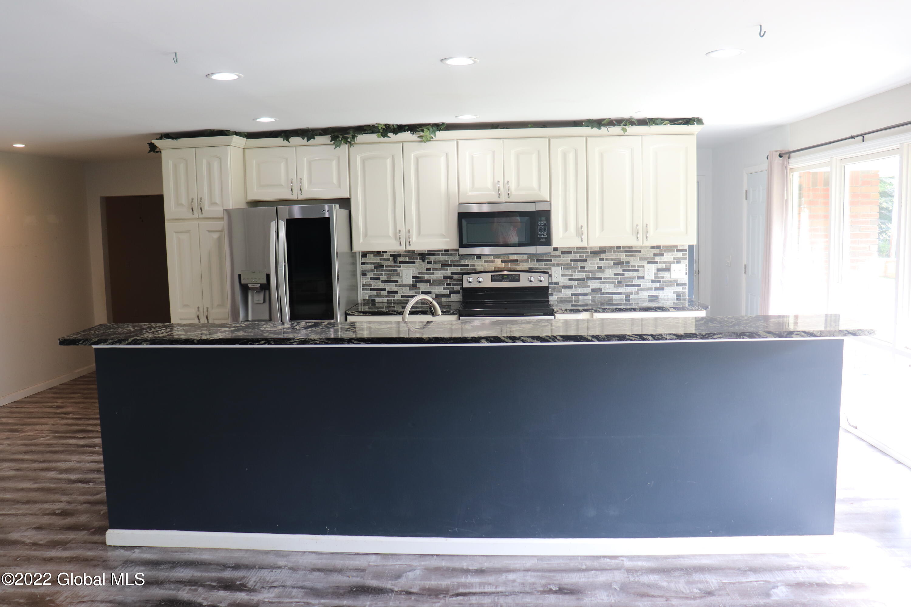 684 Riverview Road Rexford, NY 12148 - Photo 18 of 49 71E50333-9E0B-45BB-80EB-B13C4E9248A5