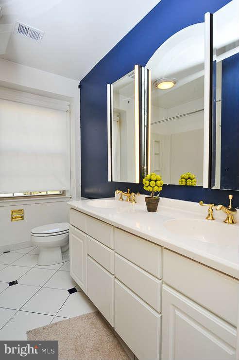9101 Meadow Rue Lane Annandale, VA 22003 - Photo 17 of 21 Bath