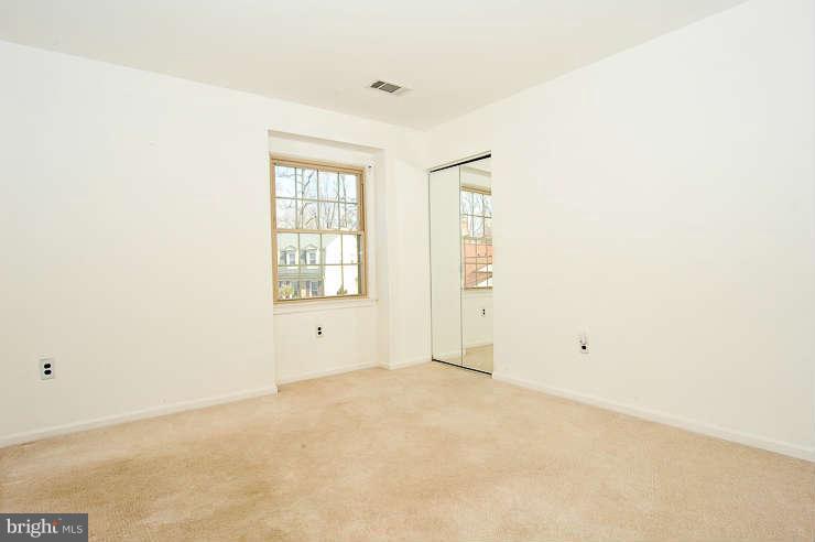 9101 Meadow Rue Lane Annandale, VA 22003 - Photo 18 of 21 Bedroom