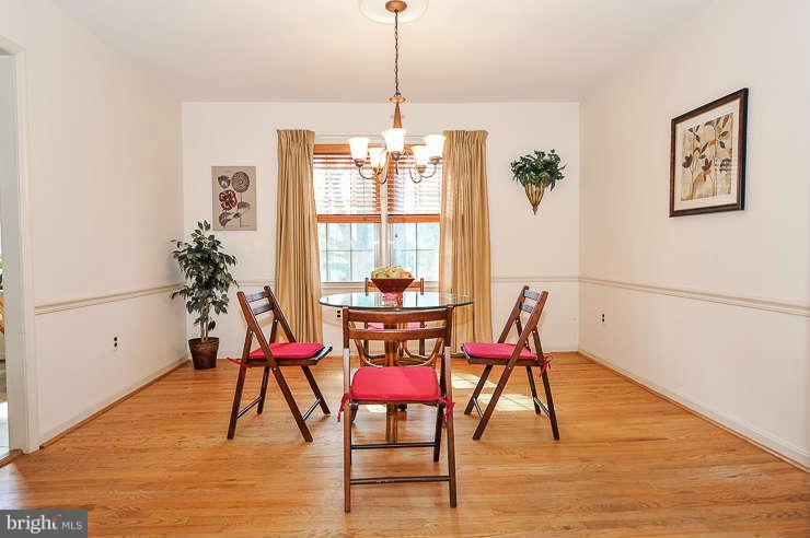 9101 Meadow Rue Lane Annandale, VA 22003 - Photo 6 of 21 Dining Room