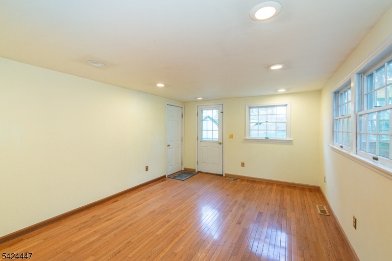 51 Pleasant Hill Road Succasunna, NJ 07876 - Photo 34 of 49