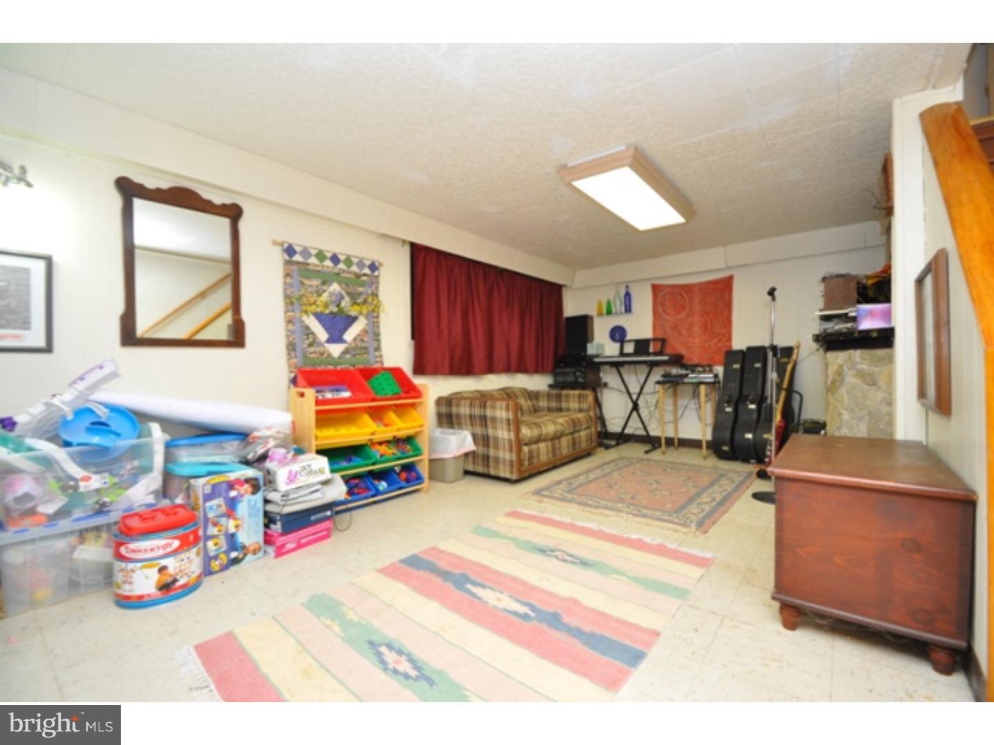 1542 Stoke Park Road Bethlehem, PA 18017 - Photo 16 of 24 Gallery Image 16