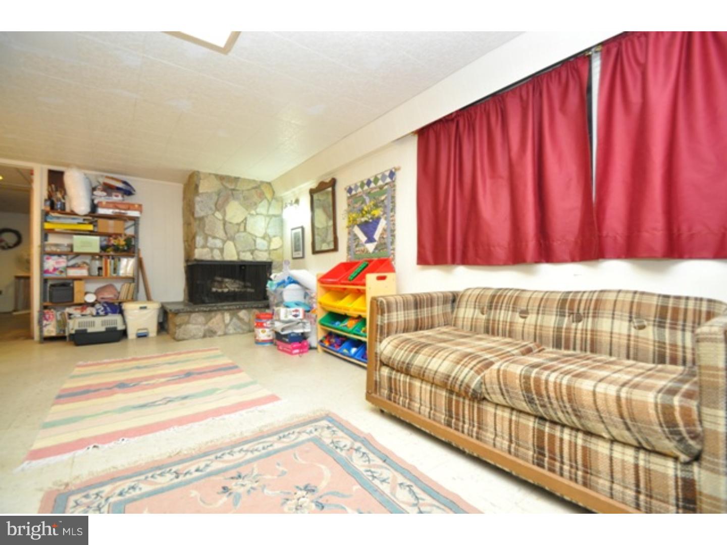 1542 Stoke Park Road Bethlehem, PA 18017 - Photo 17 of 24 Gallery Image 17