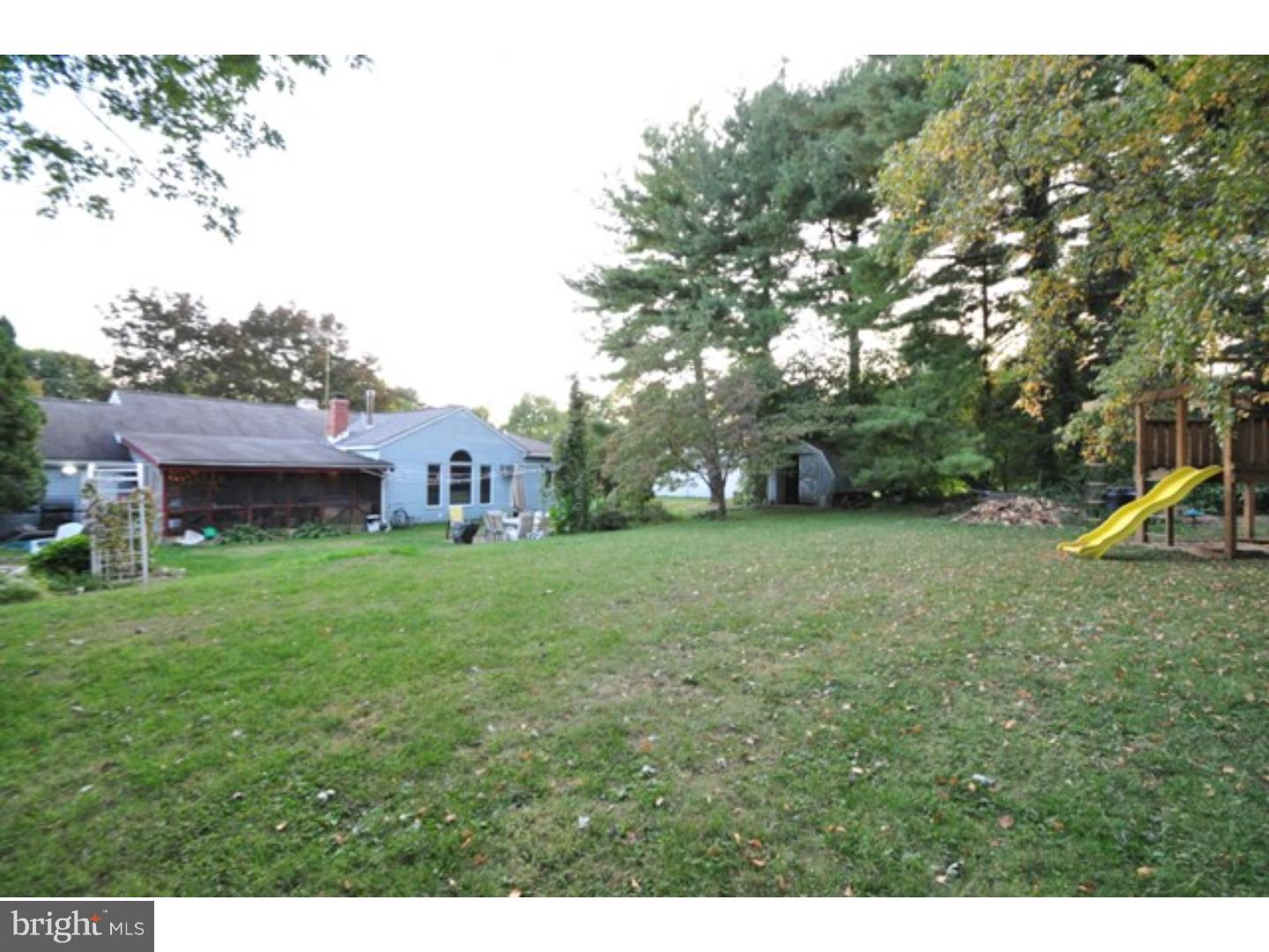 1542 Stoke Park Road Bethlehem, PA 18017 - Photo 18 of 24 Gallery Image 18