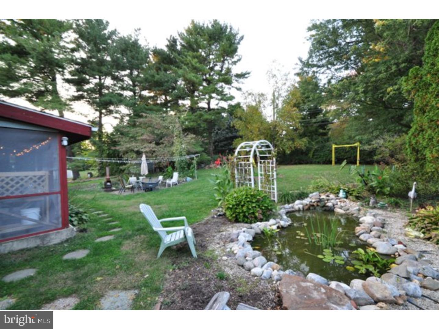 1542 Stoke Park Road Bethlehem, PA 18017 - Photo 20 of 24 Gallery Image 20
