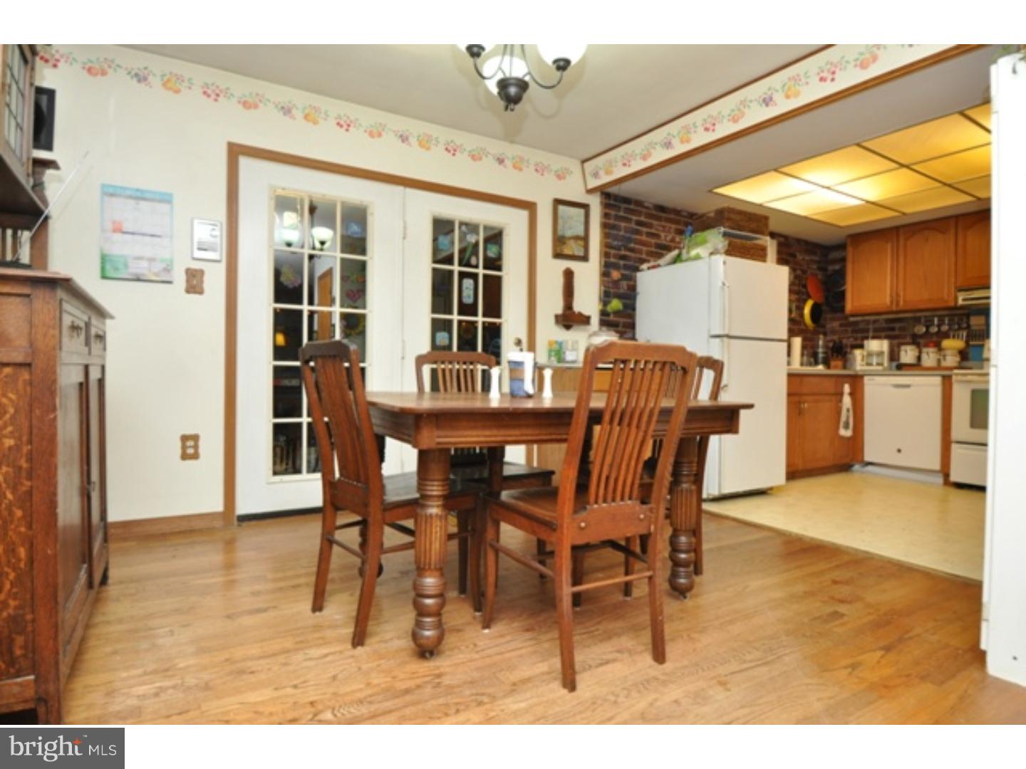 1542 Stoke Park Road Bethlehem, PA 18017 - Photo 4 of 24 Gallery Image 4