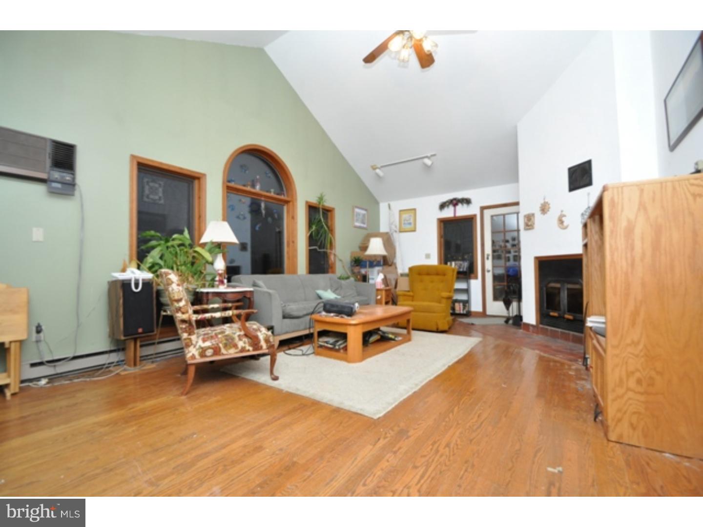 1542 Stoke Park Road Bethlehem, PA 18017 - Photo 8 of 24 Gallery Image 8