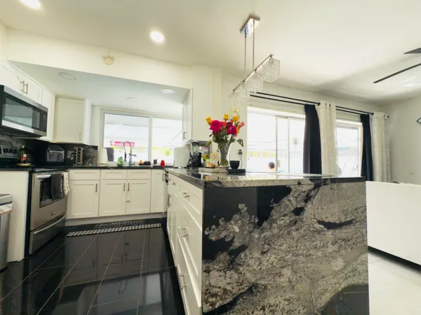 $499,000 | 230 Northeast 25th Street, Pompano Beach, FL 33064