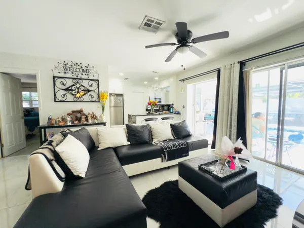 $499,000 | 230 Northeast 25th Street, Pompano Beach, FL 33064