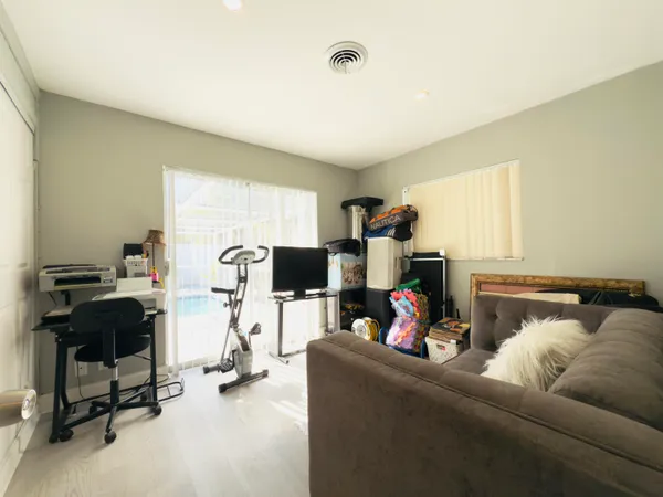 $499,000 | 230 Northeast 25th Street, Pompano Beach, FL 33064