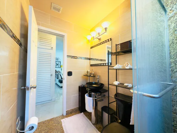 $499,000 | 230 Northeast 25th Street, Pompano Beach, FL 33064