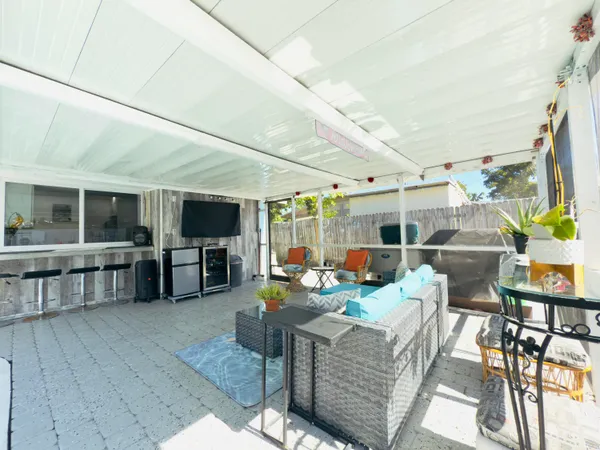 $499,000 | 230 Northeast 25th Street, Pompano Beach, FL 33064