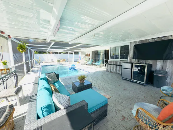 $499,000 | 230 Northeast 25th Street, Pompano Beach, FL 33064