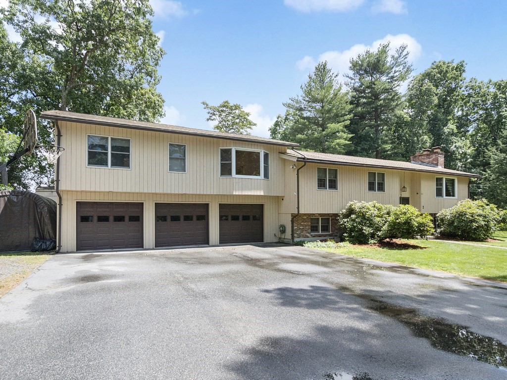 2 Leslie Road Waltham, MA 02451 - Photo 37 of 39 Gallery Image 37