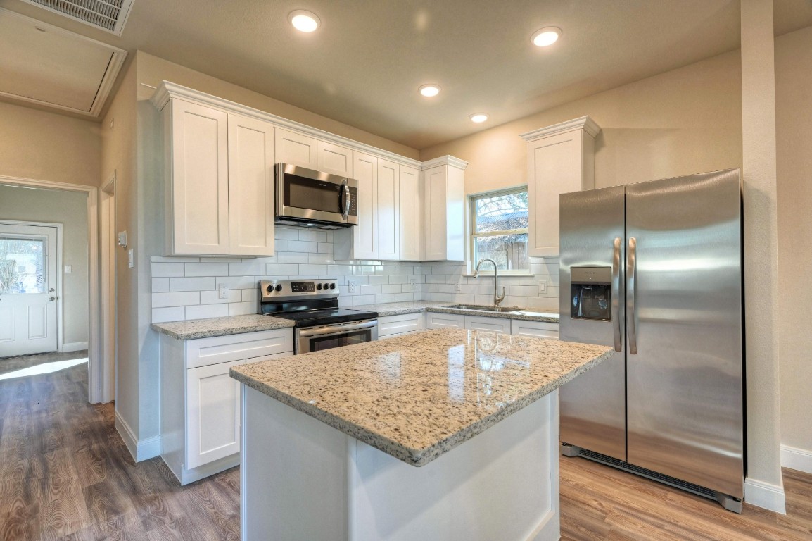 9638 Warm Spring Willis, TX 77378 - Photo 13 of 49