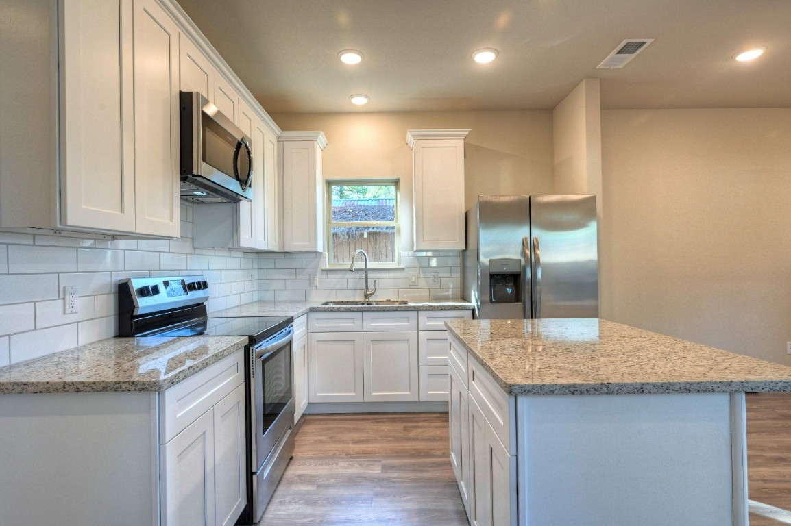 9638 Warm Spring Willis, TX 77378 - Photo 14 of 49