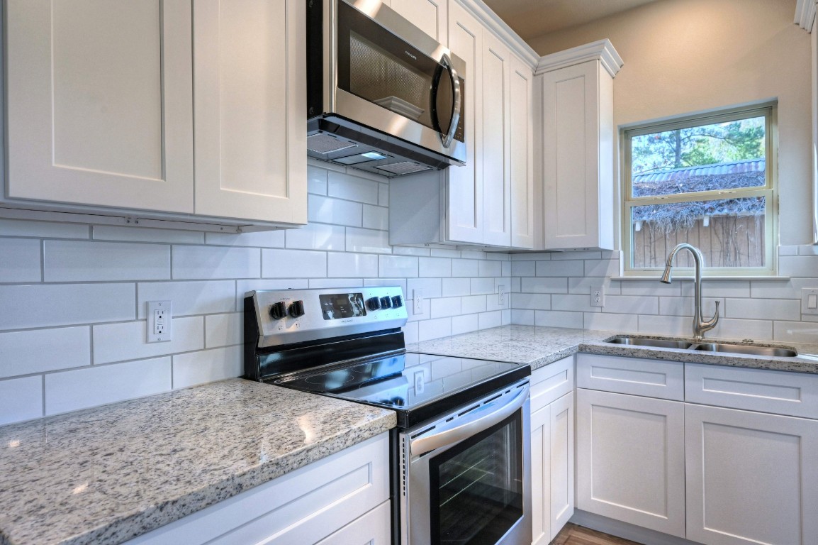 9638 Warm Spring Willis, TX 77378 - Photo 15 of 49