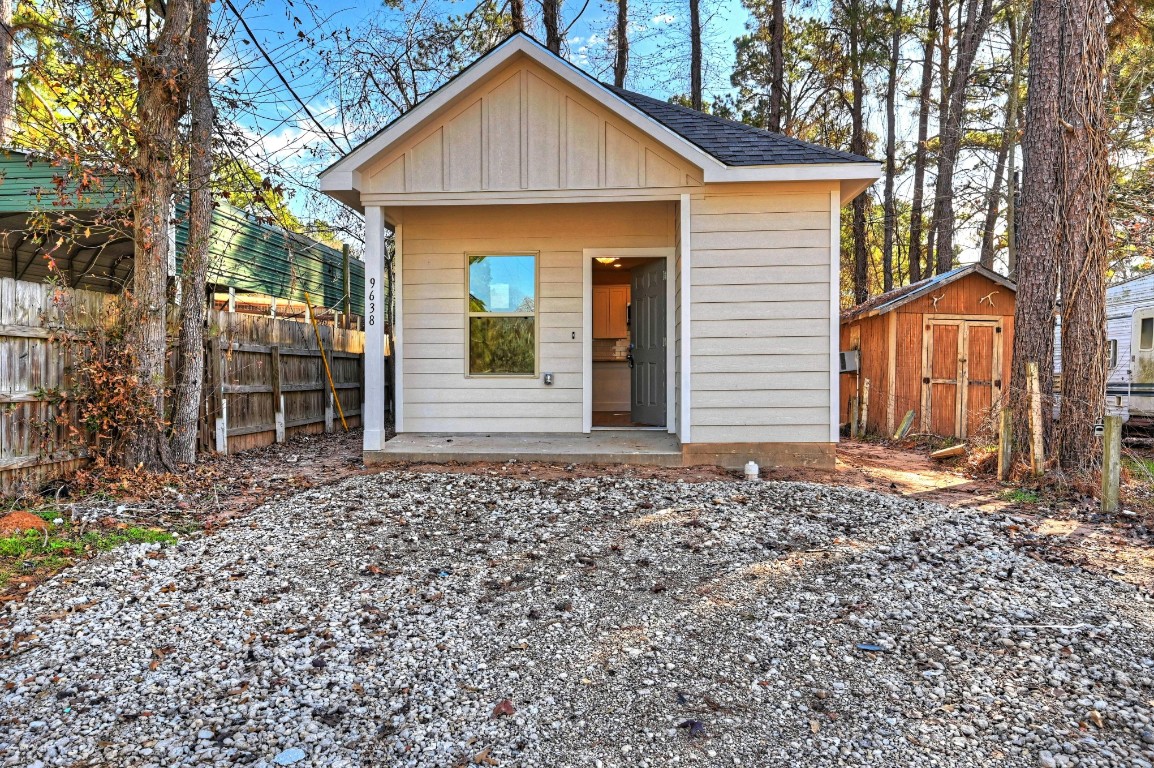 9638 Warm Spring Willis, TX 77378 - Photo 6 of 49