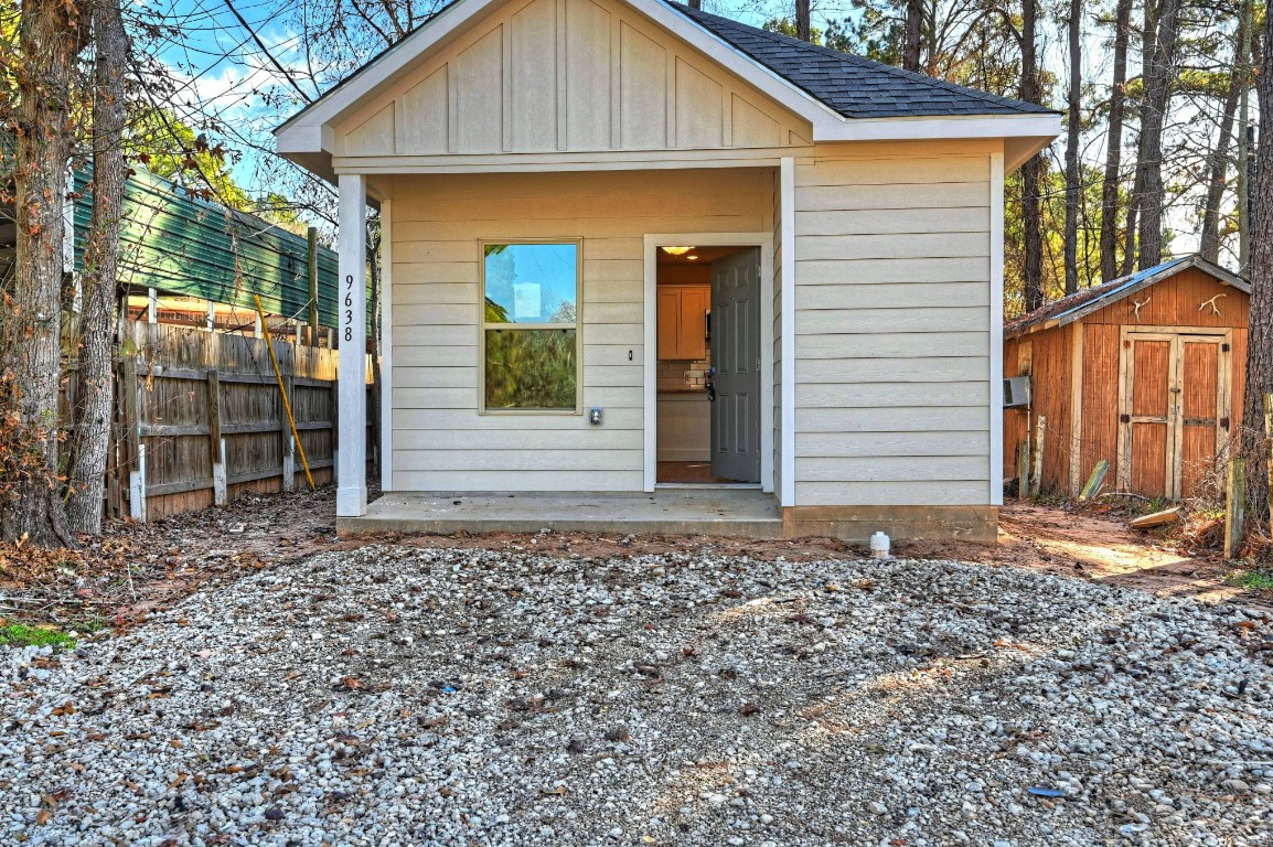 9638 Warm Spring Willis, TX 77378 - Photo 7 of 49