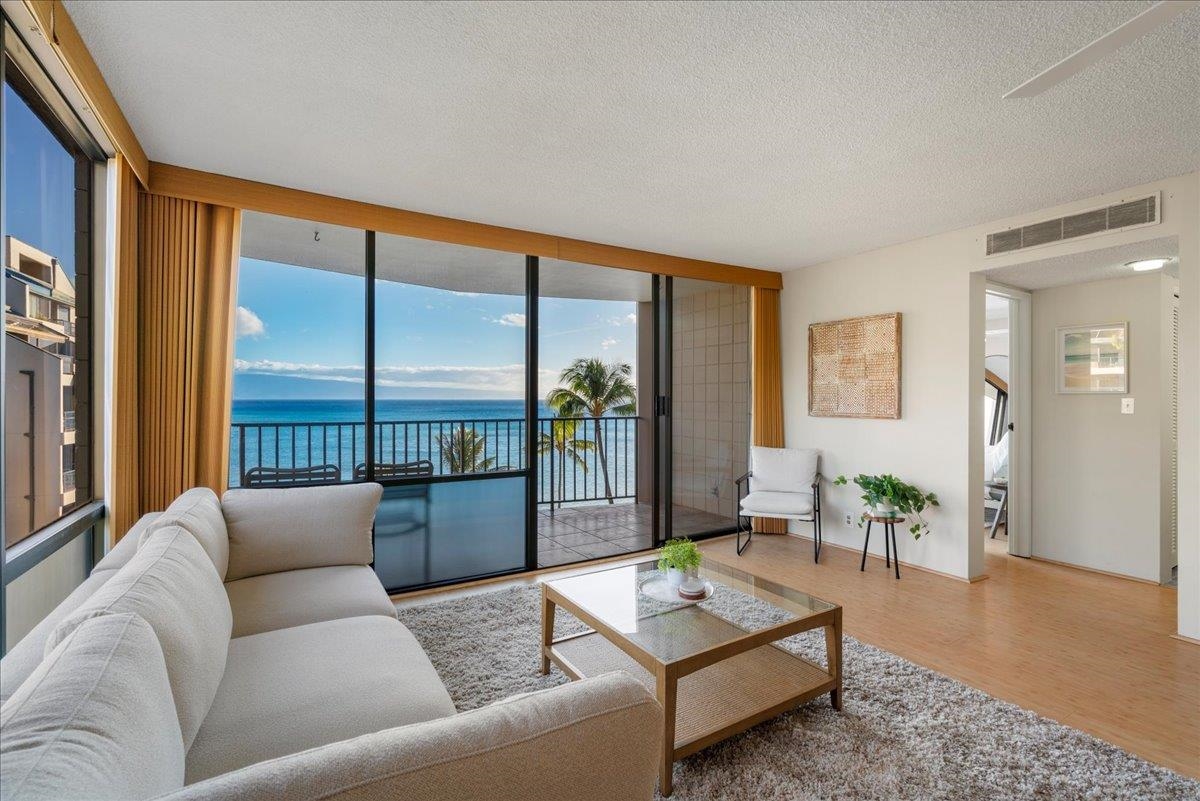 4327 Lower Honoapiilani Road, Unit 801 Lahaina, HI 96761 - Photo 3 of 13
