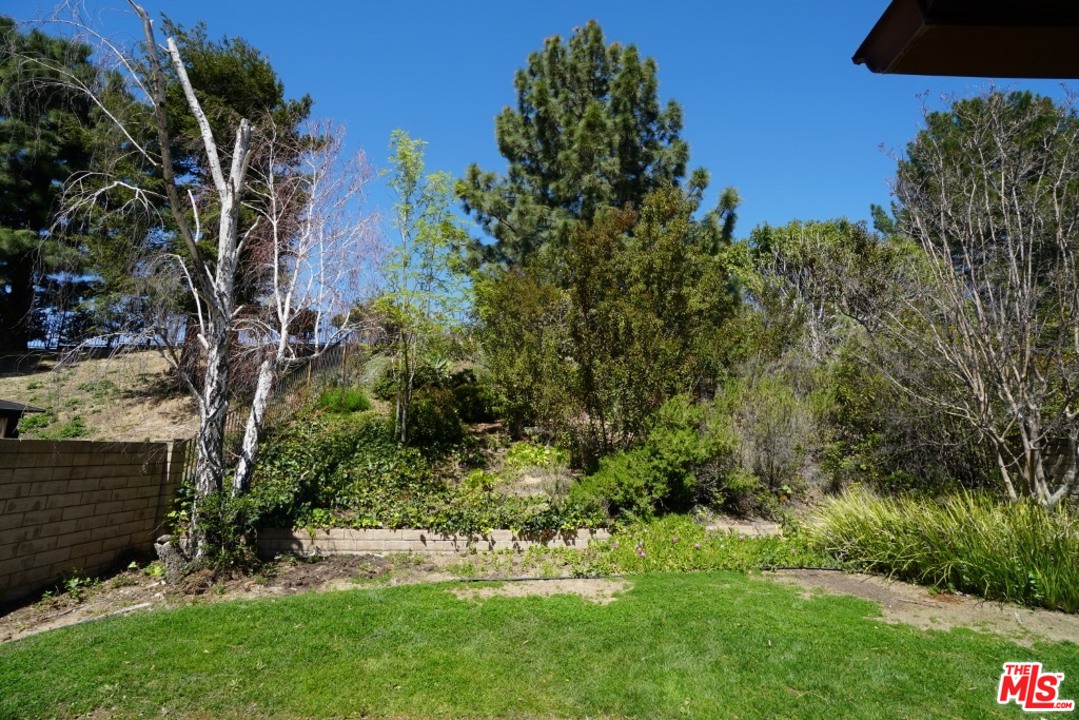 19757 Eagle Ridge Lane Porter Ranch, CA 91326 - Photo 24 of 34
