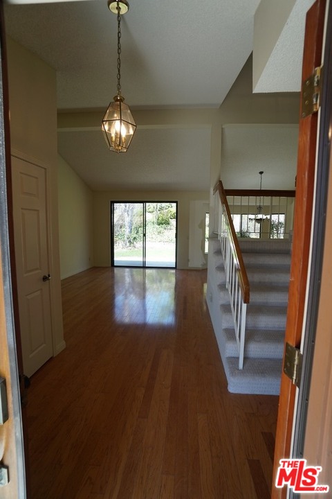 19757 Eagle Ridge Lane Porter Ranch, CA 91326 - Photo 4 of 34