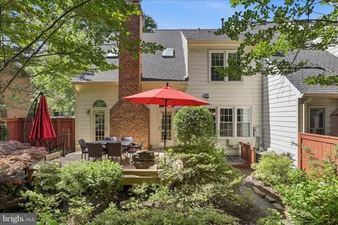 $1,200,000 | 7257 McLean Commons Lane, McLean, VA 22101
