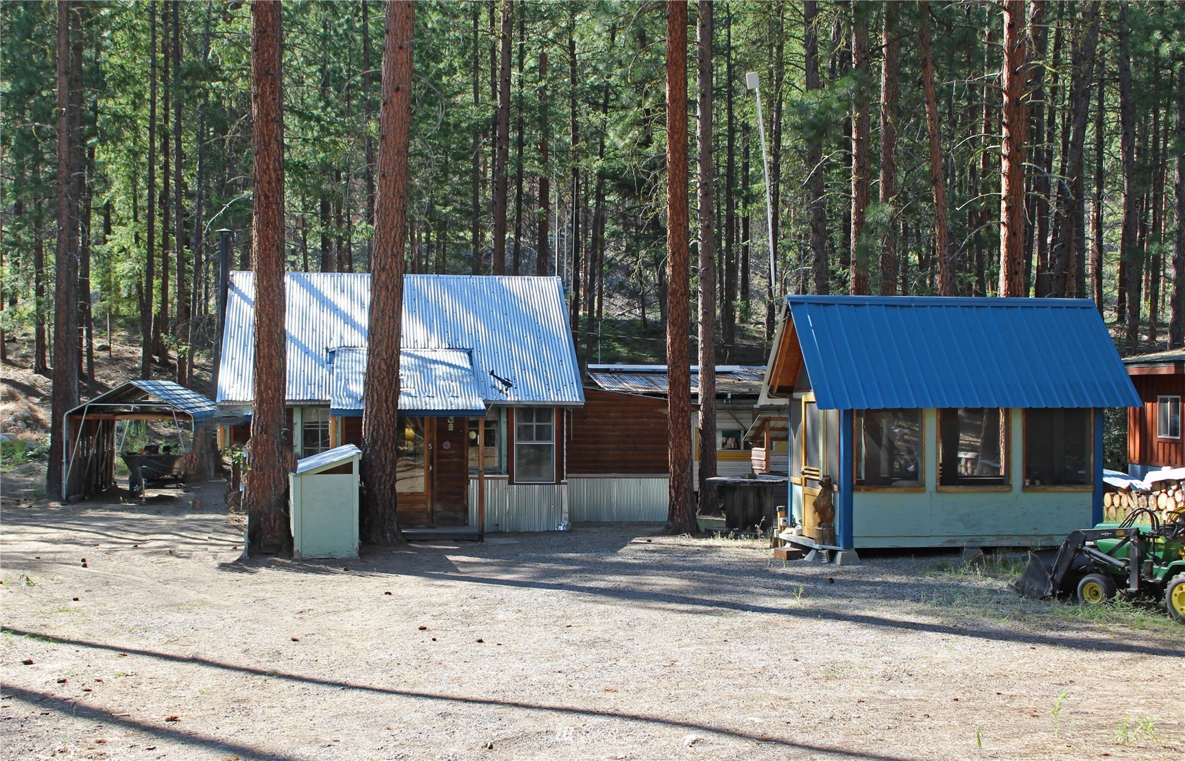 5 Heaton Road Winthrop, WA 98862 - Photo 11 of 38 Gallery Image 11