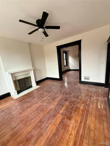 $329,000 | 3445 Iowa Avenue, St. Louis, MO 63118