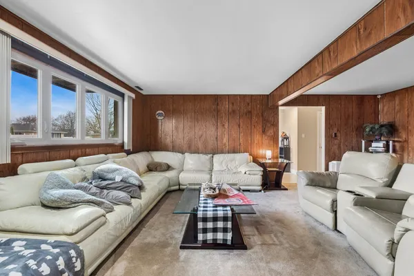 $289,000 | 15403 Catalina Drive, Orland Park, IL 60462