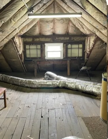 a view of a pathway both side of building