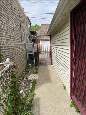 $430,000 | 7154 South Rockwell Street, Chicago, IL 60629