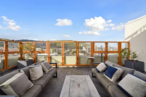 $1,067,000 | 200 Linden Avenue, Unit 811, South San Francisco, CA 94080