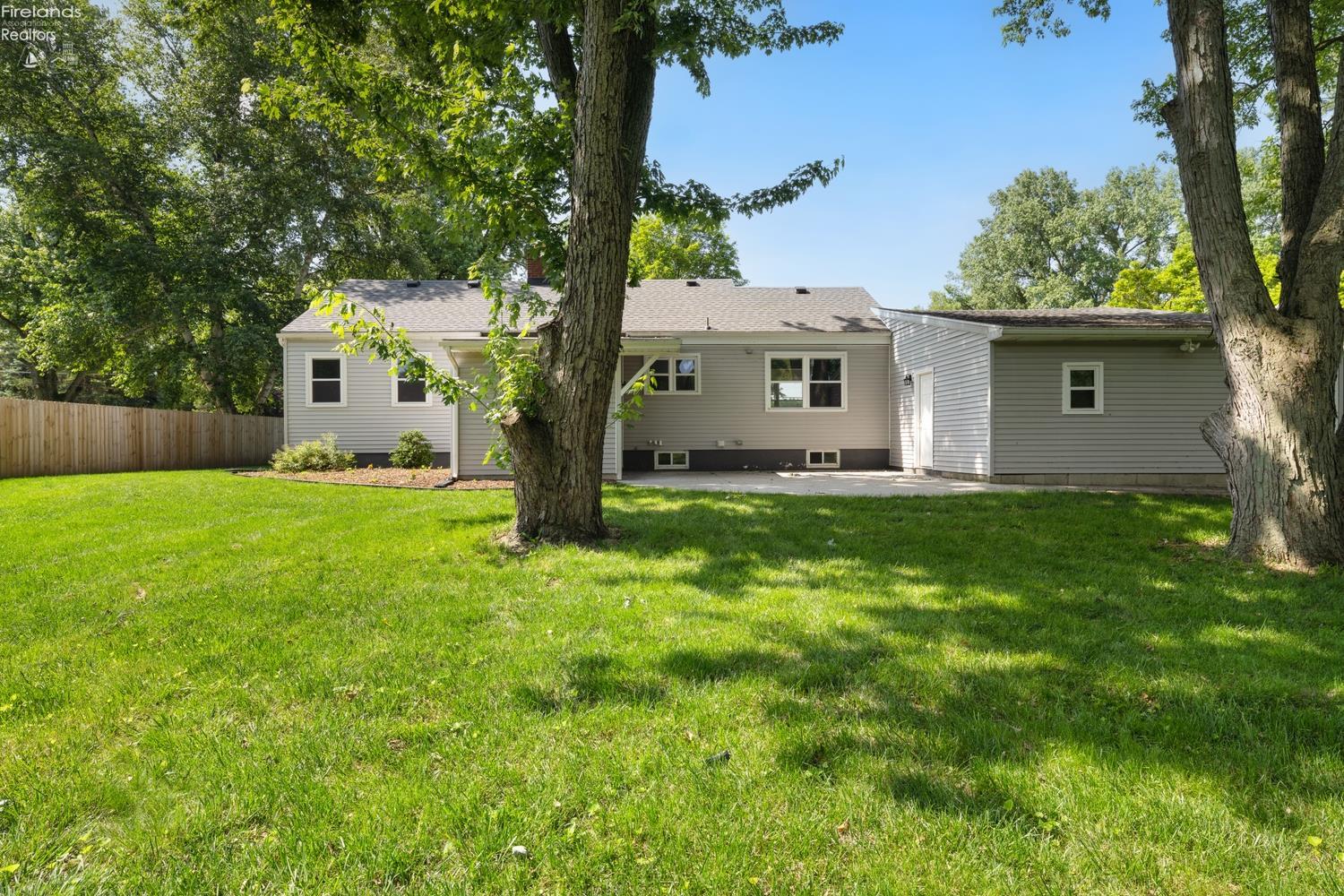 1092 Farnsworth Road Waterville, OH 43566 - Photo 30 of 37 Gallery Image 30