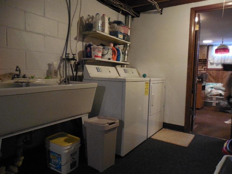 3816 North 3rd Street Clinton, IA 52732 - Photo 18 of 20 Gallery Image 18