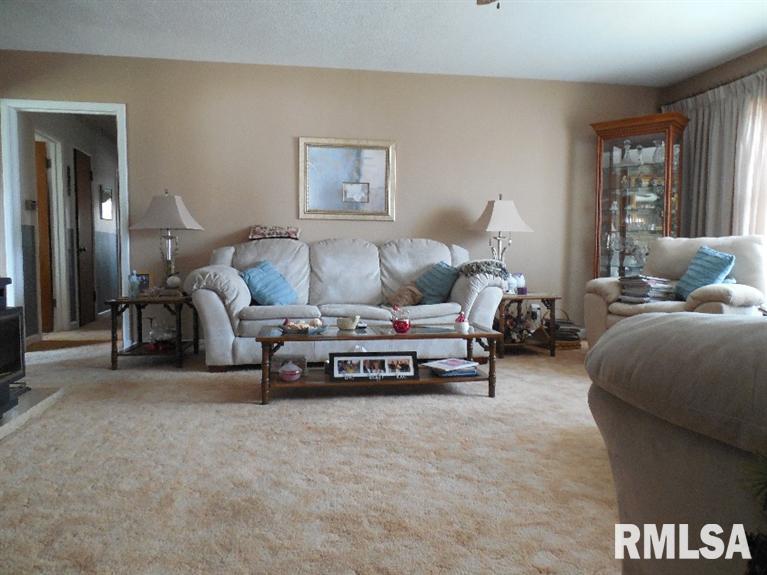 3816 North 3rd Street Clinton, IA 52732 - Photo 6 of 20 Gallery Image 6