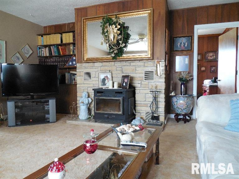 3816 North 3rd Street Clinton, IA 52732 - Photo 7 of 20 Gallery Image 7
