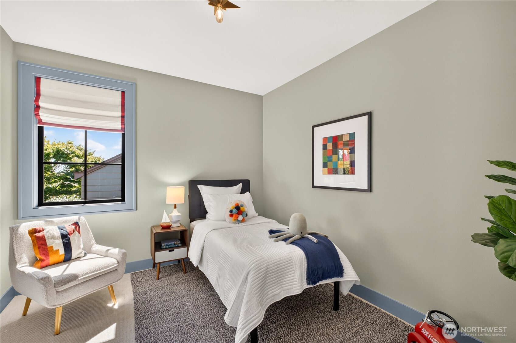 4021 West Raye Street Seattle, WA 98199 - Photo 22 of 39 Gallery Image 22