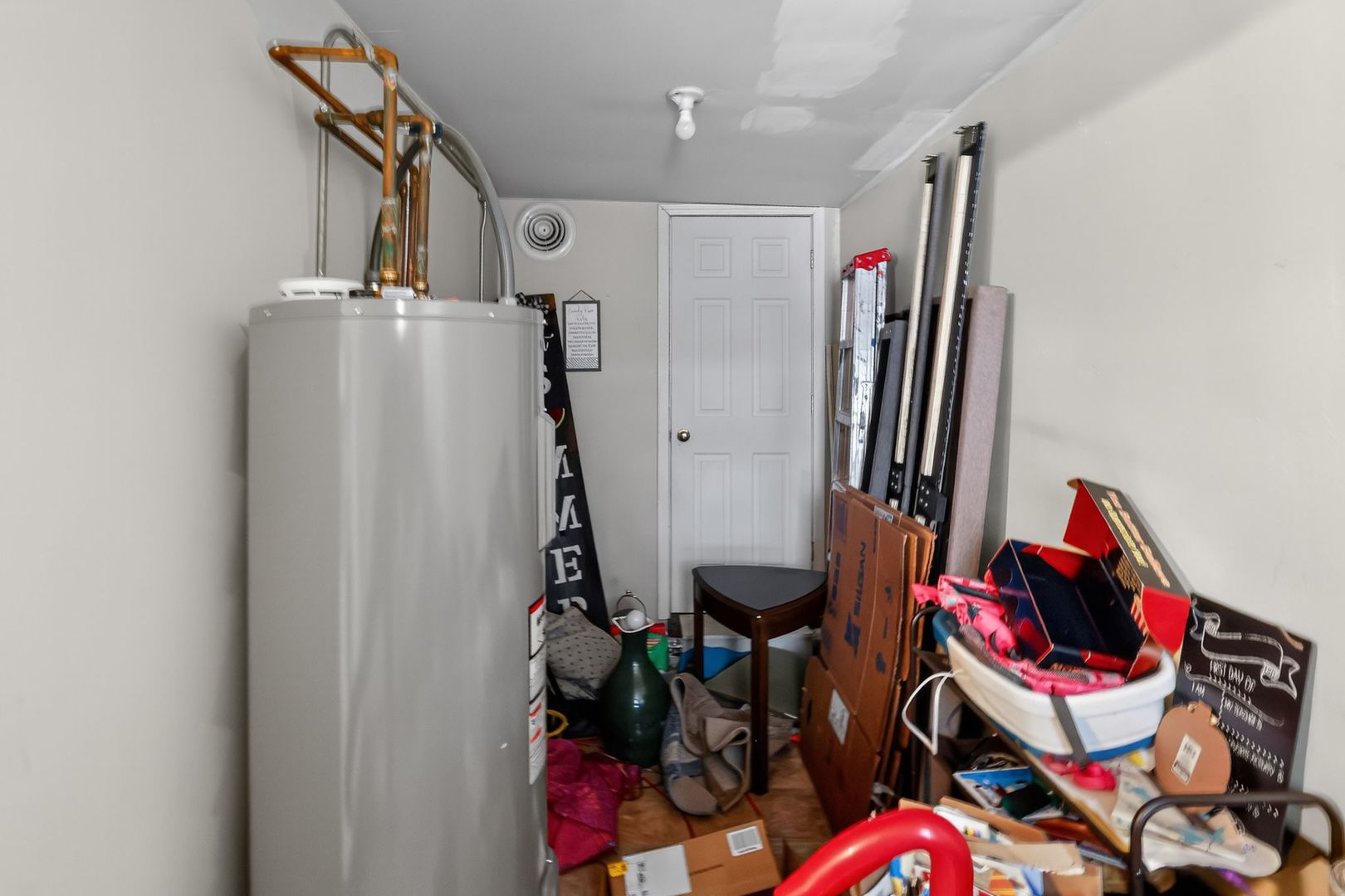 210 James Street Bethalto, IL 62010 - Photo 14 of 15 a utility room with dryer and washer