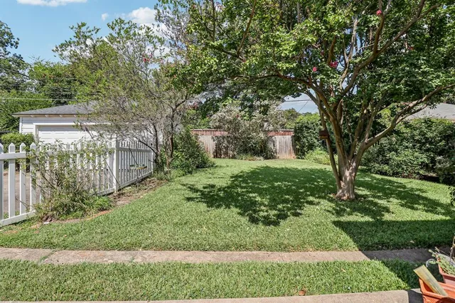 $600,000 | 6711 Vada Drive, Dallas, TX 75214