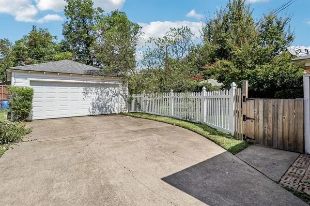 $600,000 | 6711 Vada Drive, Dallas, TX 75214