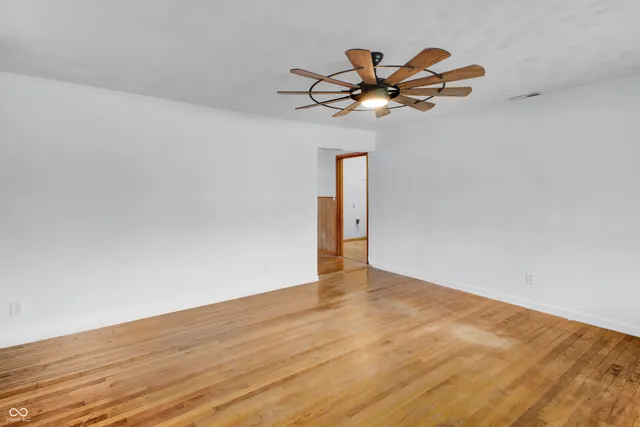 $169,900 | 213 Shull Drive, North Vernon, IN 47265