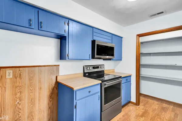 $159,900 | 213 Shull Drive, North Vernon, IN 47265