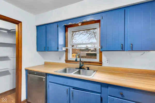 $159,900 | 213 Shull Drive, North Vernon, IN 47265