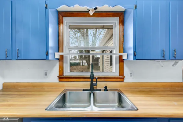 $159,900 | 213 Shull Drive, North Vernon, IN 47265