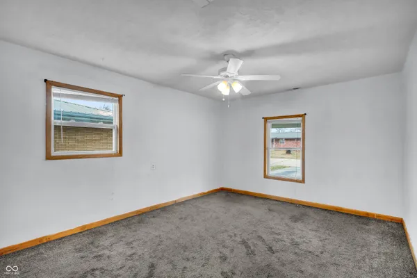 $159,900 | 213 Shull Drive, North Vernon, IN 47265