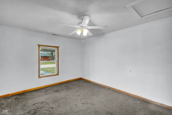 $159,900 | 213 Shull Drive, North Vernon, IN 47265