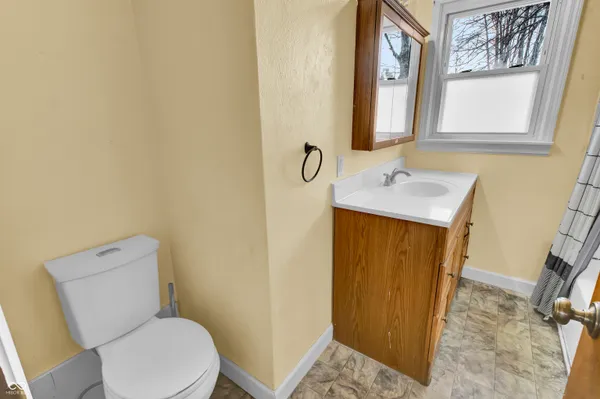 $159,900 | 213 Shull Drive, North Vernon, IN 47265